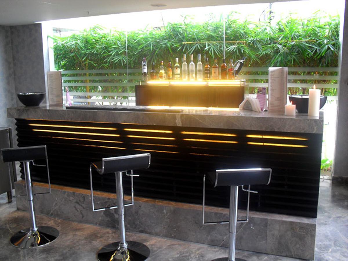 รอยัล ออร์คิด สวีท ไวท์ฟิลด์ บังกาลอร์ Hotel ภายนอก รูปภาพ