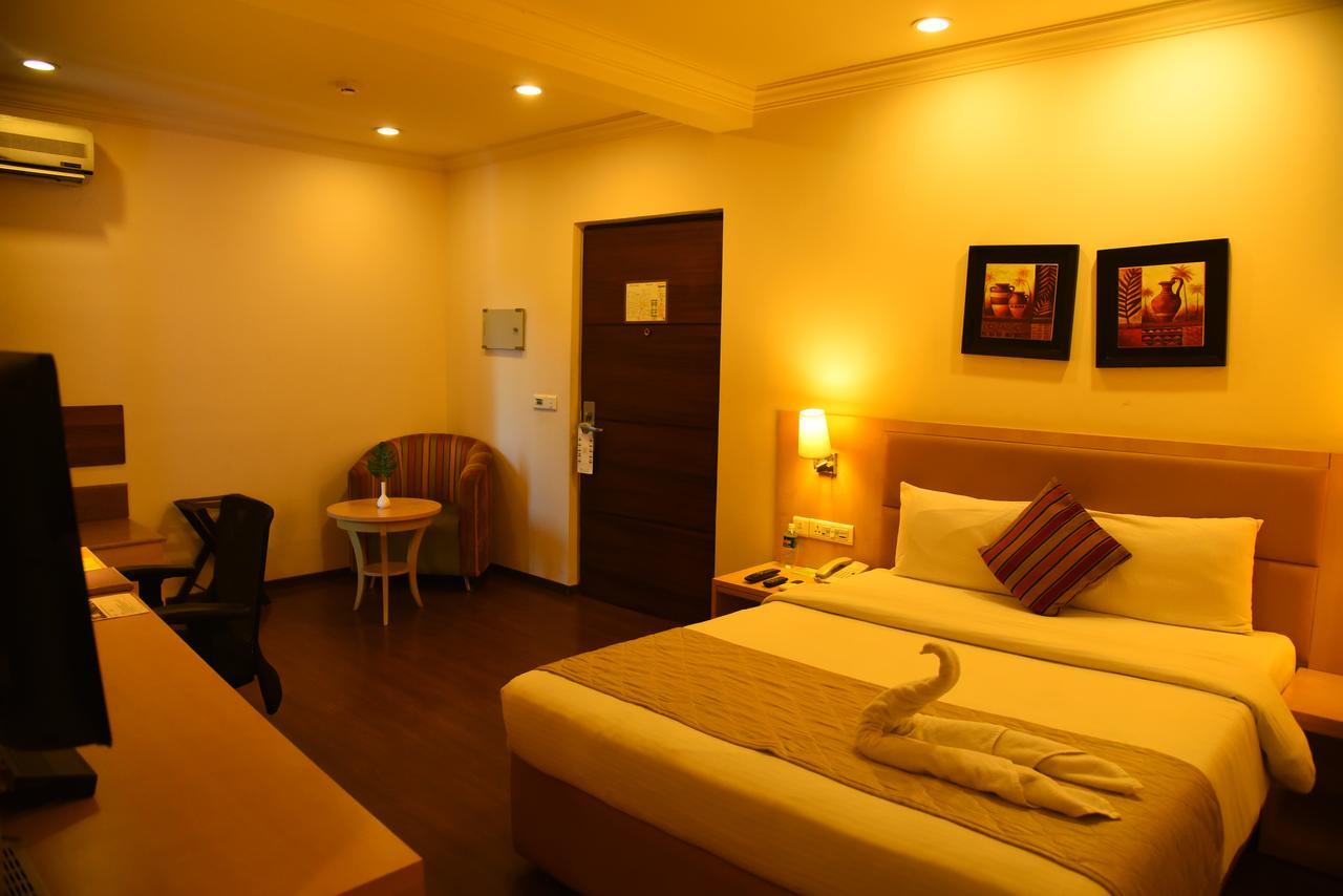 รอยัล ออร์คิด สวีท ไวท์ฟิลด์ บังกาลอร์ Hotel ภายนอก รูปภาพ