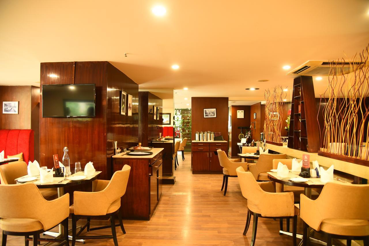 รอยัล ออร์คิด สวีท ไวท์ฟิลด์ บังกาลอร์ Hotel ภายนอก รูปภาพ