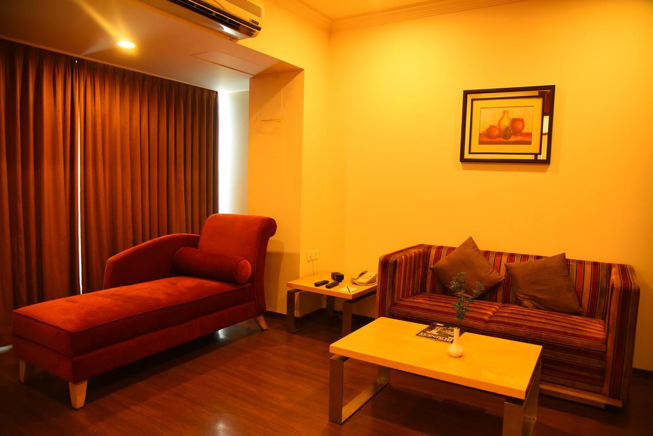 รอยัล ออร์คิด สวีท ไวท์ฟิลด์ บังกาลอร์ Hotel ภายนอก รูปภาพ