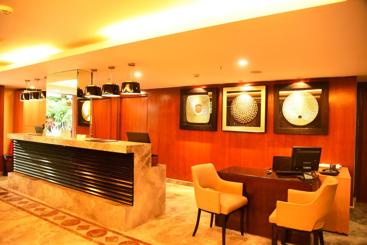 รอยัล ออร์คิด สวีท ไวท์ฟิลด์ บังกาลอร์ Hotel ภายนอก รูปภาพ
